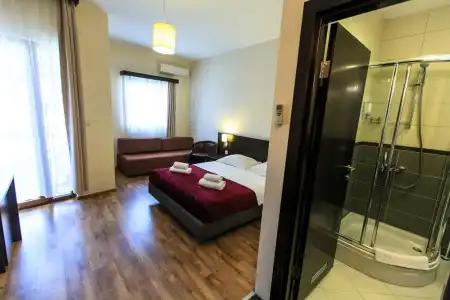 Lucic Rooms & Suites - 5