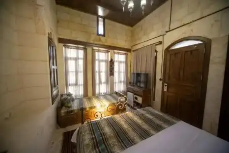 Hayatli Konak - 3