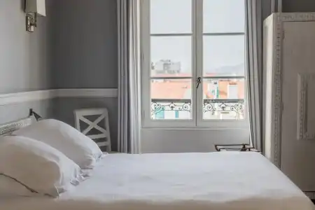 Hôtel St-Julien - 89