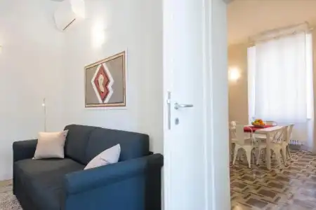 Regis Condo - 66