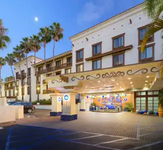 Courtyard by Marriott Old Town - 0