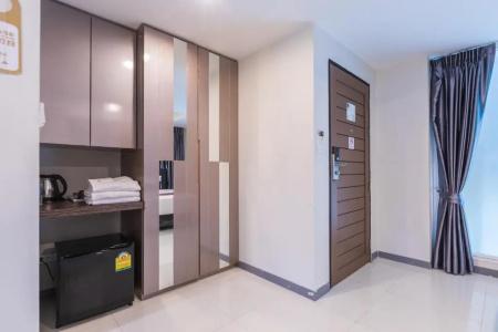 Cubic Pratunam - 41