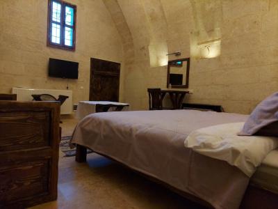 Armesos Cave - 152