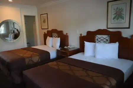 Welcome Inn on Colorado Blvd - 26