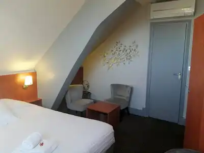 Logis Hôtel la Brèche - Restaurant Berthelot - 34