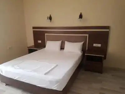 725 - 4