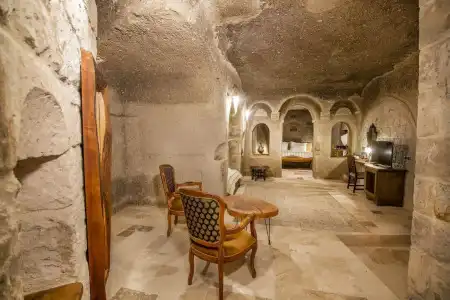 Hera Cave Suites - 12