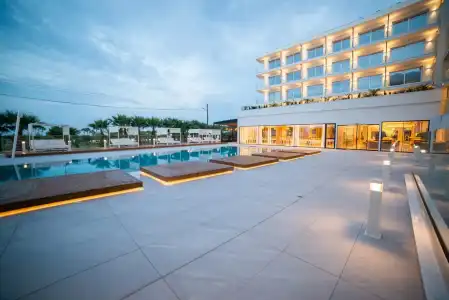 At Herbal Boutique & Spa - 14