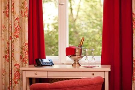 Augusta Am Kurfürstendamm - 14