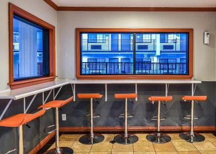 Sunset West, SureStay Collection by Best Western - 11