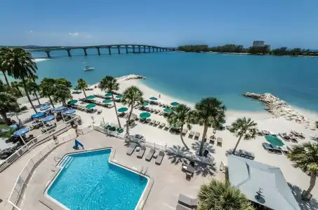 DreamView Beachfront & Resort - 18