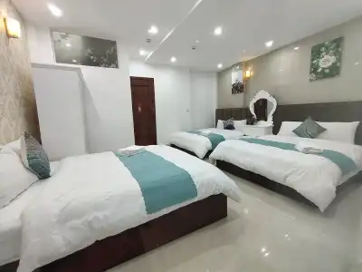 Ngan Pho Studio & - 30