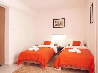 R-Club Old Town Apartments - 3