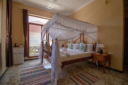 Sunny Palms Beach Bungalows - 41