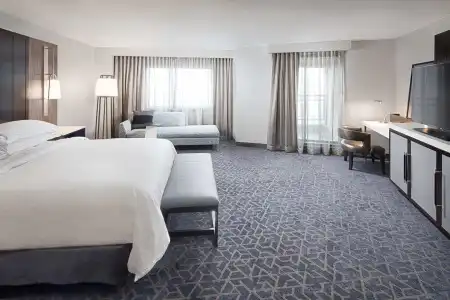 Hilton Boston Back Bay - 6