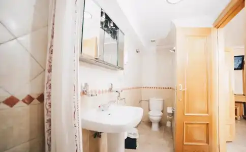 Hostal Los Gavilanes 2 - 36