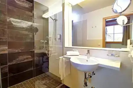 Romantikhotel - 63