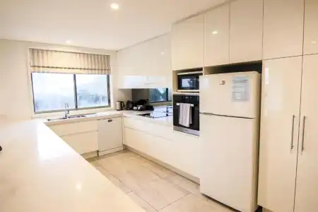 Bay Royal Apartments - 223