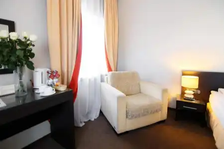 Reikartz Kropivnytskiy - 12