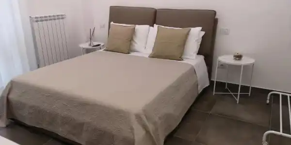 B&B Chérie - Centro di Salerno - 70