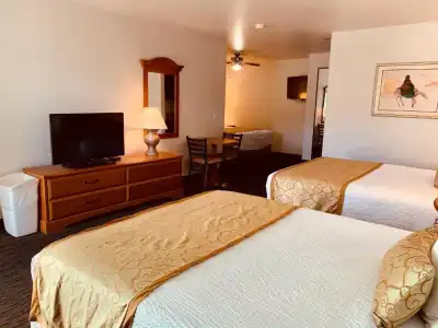 St. George Inn & Suites - 75
