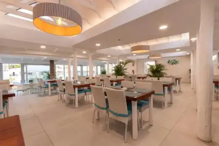 LIVVO Dunagolf Suites - 23