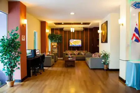 Happyland Mansion - 14