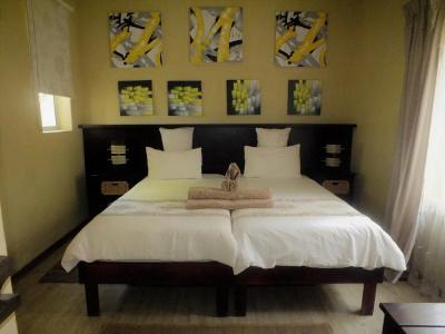 Uzuri Guesthouse - 17