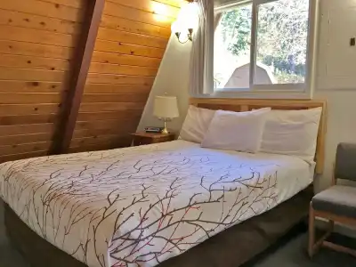 Park Motel and Cabins - 122