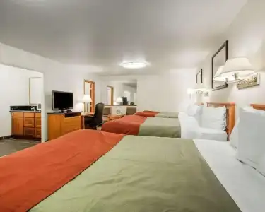 Rodeway Inn Newport - 21