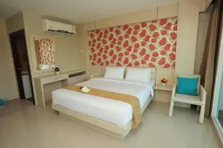 Chalong Beach Front Residence - 2