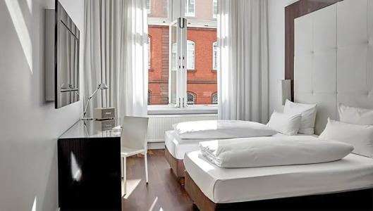 The Pure, a Member of Designs - 51