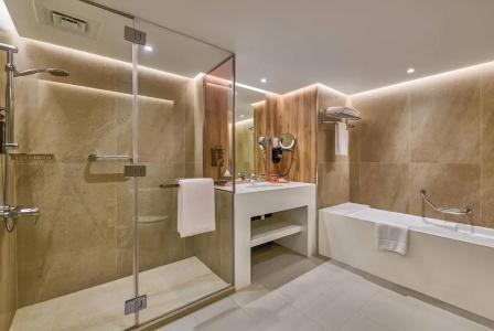 Ramada & Suites by Wyndham Dubai JBR - 34