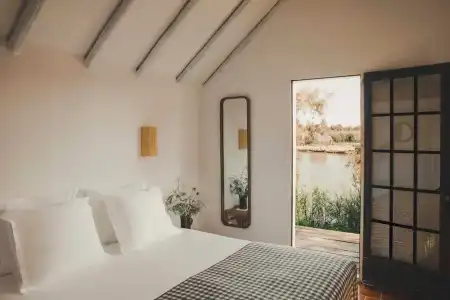 Auberge Cavaliere du Pont Des Bannes - 83