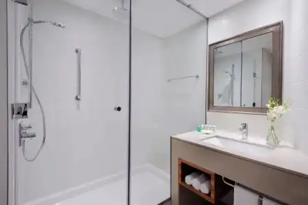 Courtyard by Marriott World Trade Center, Abu Dhabi - 36