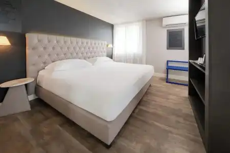 Al Campanile - Luxury Suites & Apartments - 110