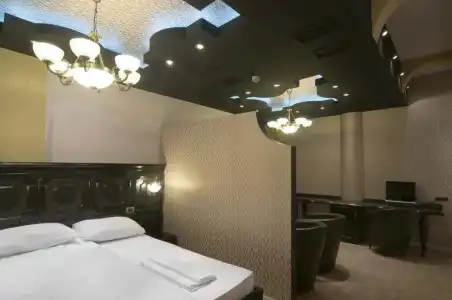 Ženeva Lux - 81