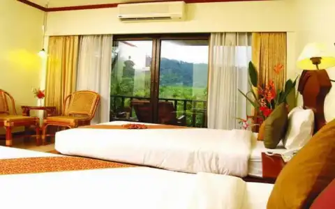 Lanta Casuarina Beach Resort - 2