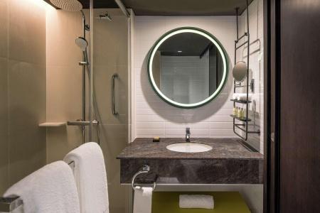 DoubleTree by Hilton Bangkok Ploenchit - 9