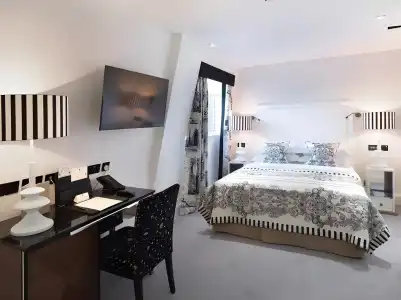 The Mandeville - 31