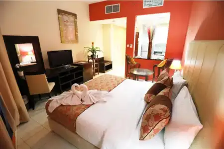Parkside Suites Apartment - 59