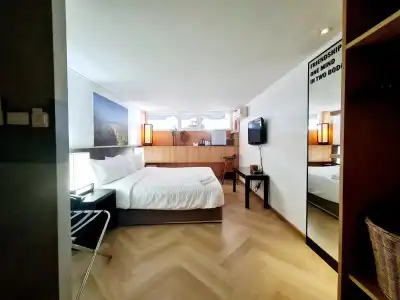 The Studio at Sathorn Terrace - 35
