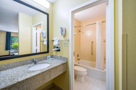 Quality Inn Fredericksburg-Central Park Area - 87