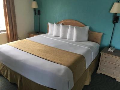 Tropical Winds Resort - 63