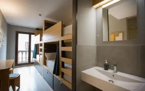 Yeah Barcelona Hostel - 38