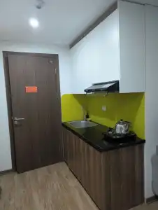 Era Apartment Lac Long Quan - 15