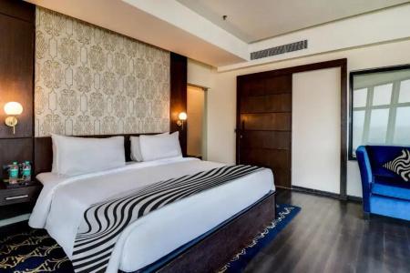 5 BY OYO Metropolitan - 22