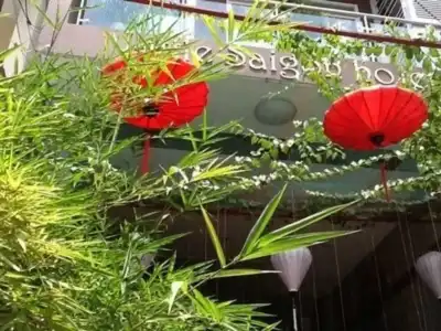 Little Saigon Boutique - 16