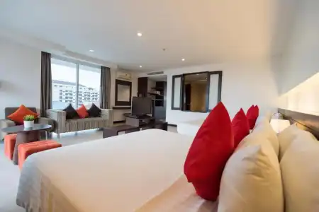 J Pattaya - 133