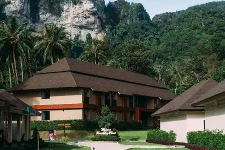 Tonsai Bay Resort - 41